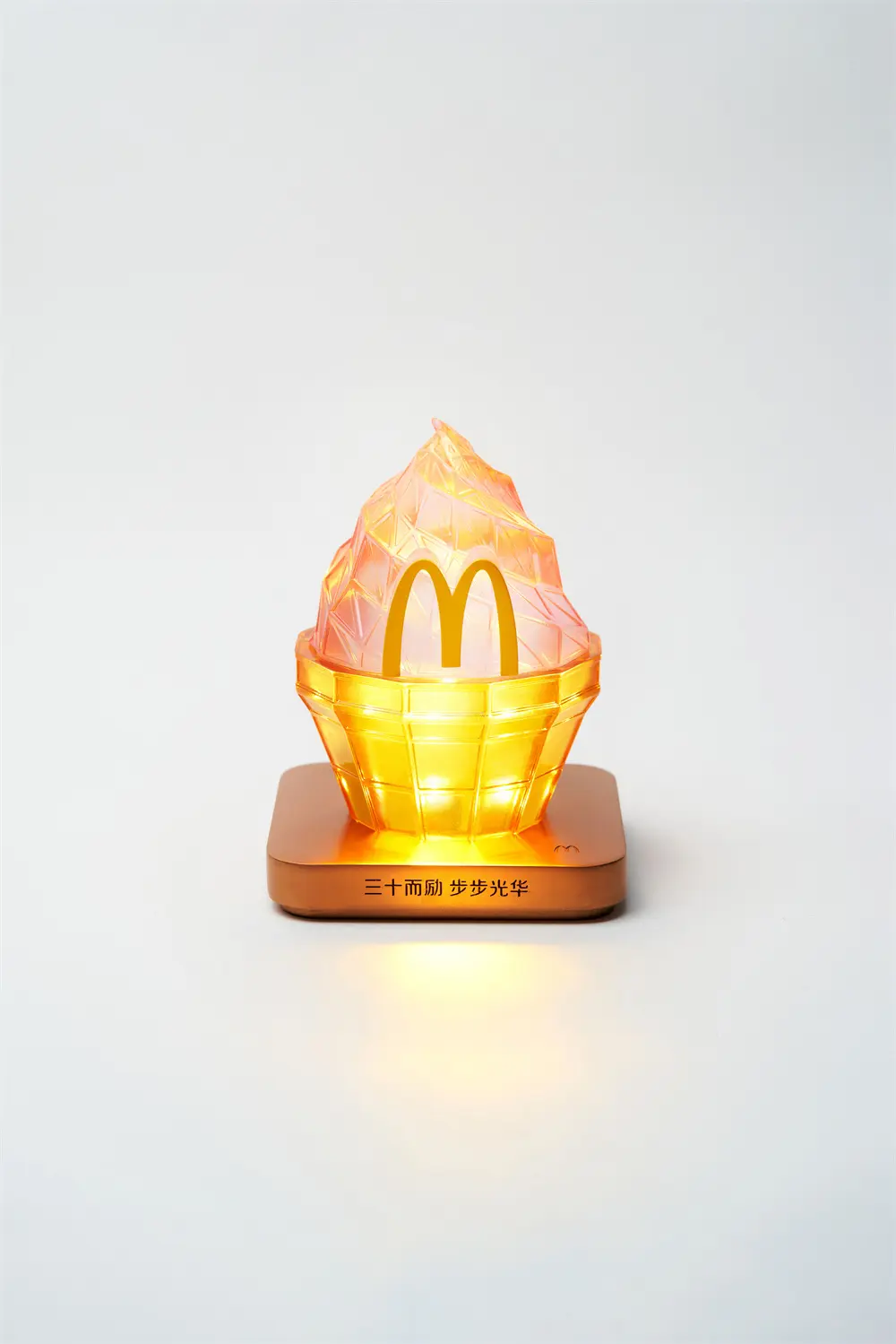 AIIDA-2023-McDonald's 30th Anniversary Gift Box- (21)